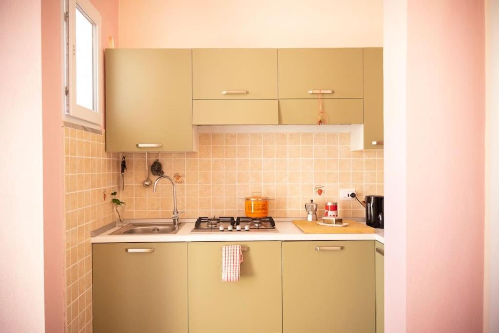 Pop In! Sunny 2bdr Near The * Cagliari